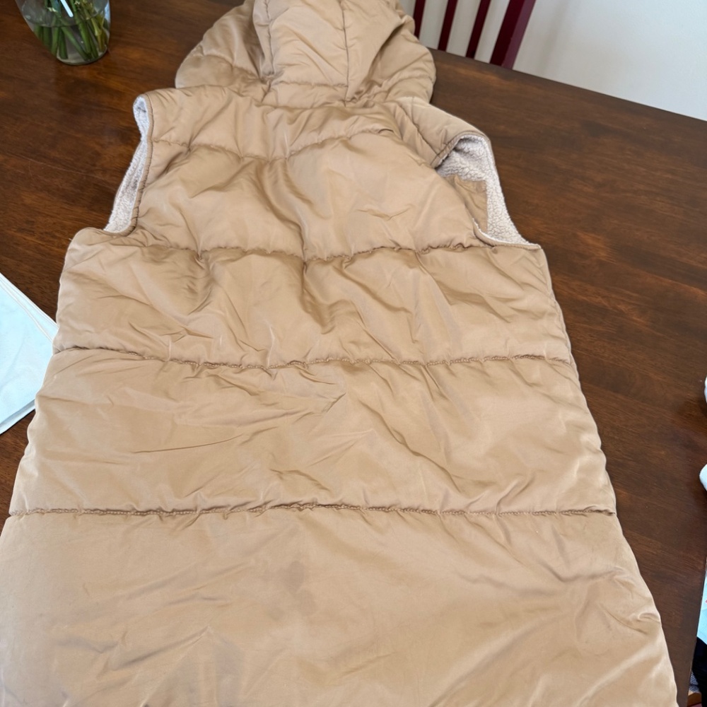 Vest - Picture 3 of 5